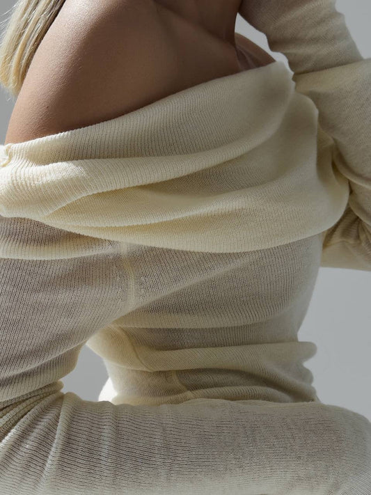 Zarif Omzu Açık Bluz