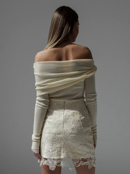 Zarif Omzu Açık Bluz