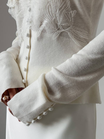 Dantel Aplike Detaylı Krem Bluz