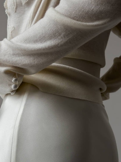 Dantel Aplike Detaylı Krem Bluz