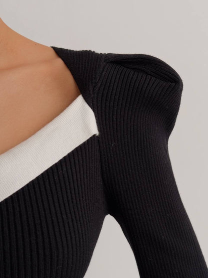 Beyaz Yakalı Siyah Fitilli Bluz