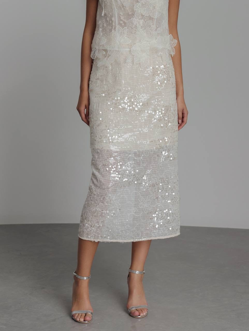 Zarif Nakışlı Dantel Bluz