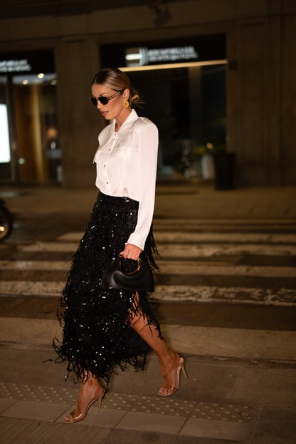 Sivri Yakalı İnce Pileli Gömlek