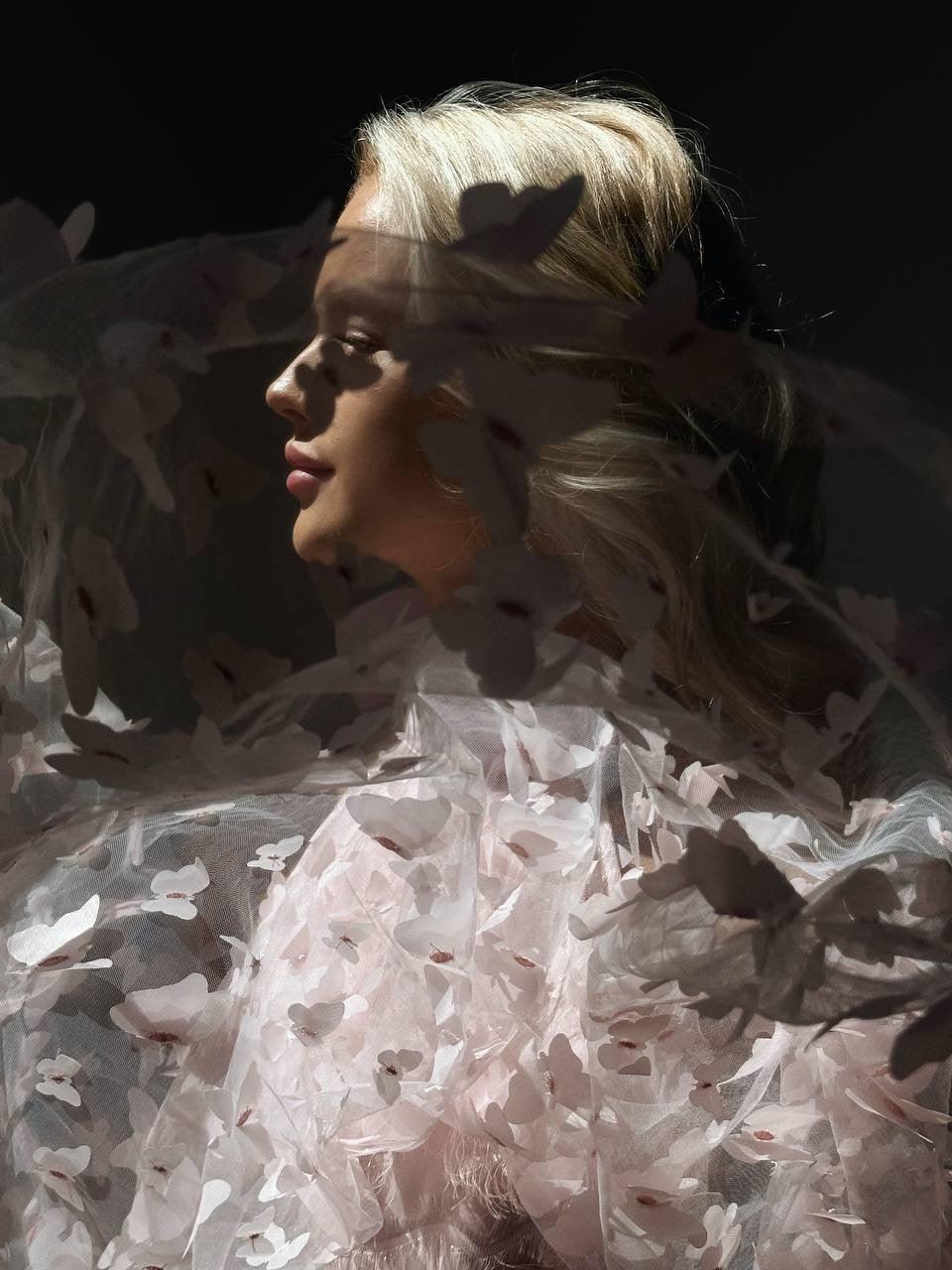 Büyüleyici Pembe Çiçekli Mini Elbise