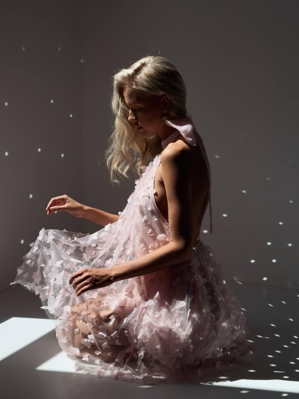 Büyüleyici Pembe Çiçekli Mini Elbise