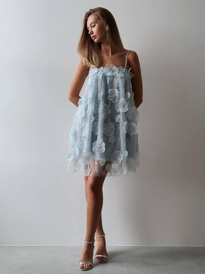 Zarif Çiçekli Mini Elbise