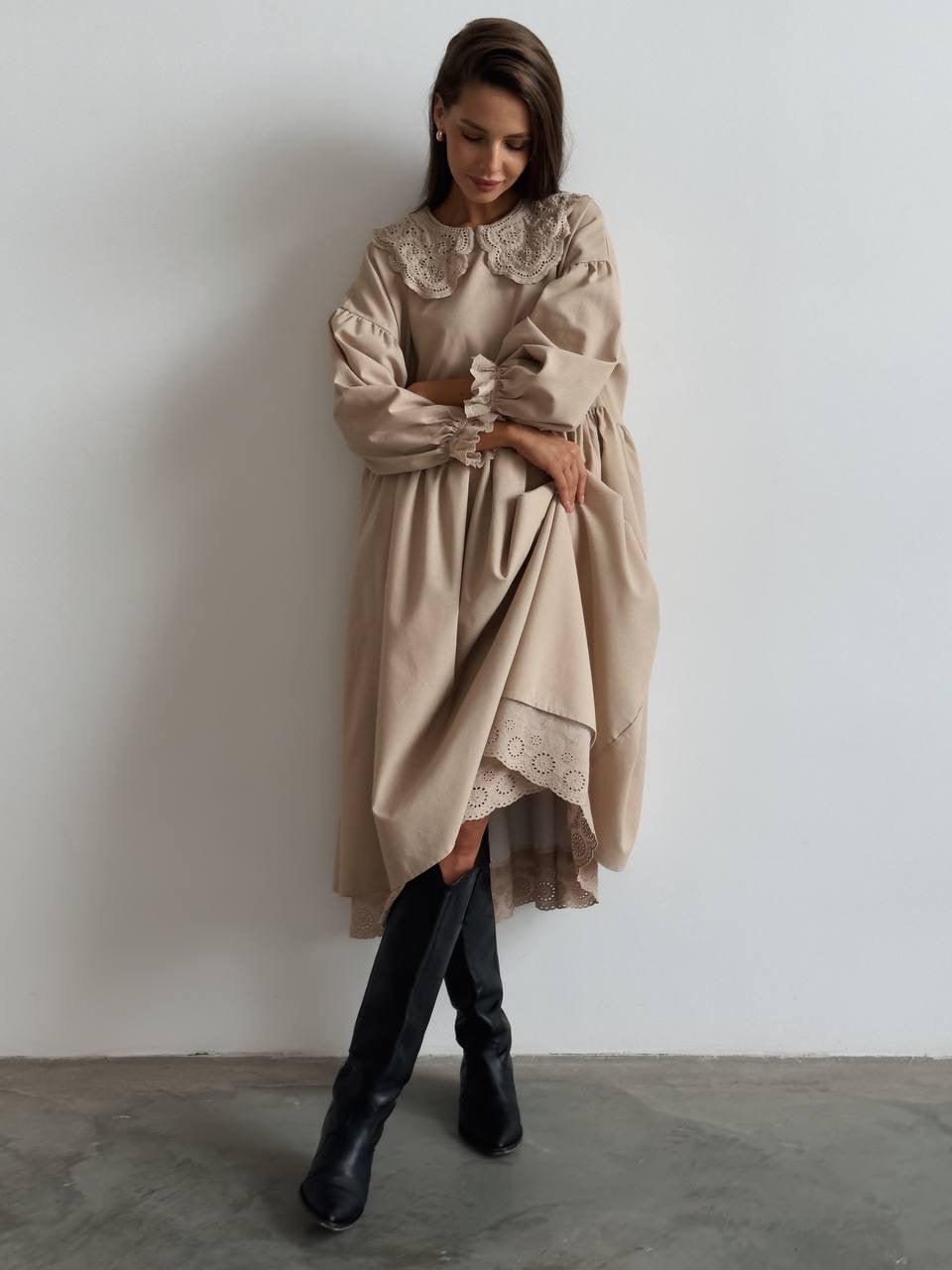 Dantel Yakalı Bej Midi Elbise