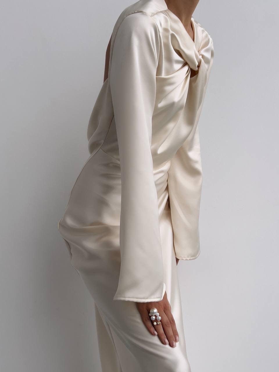 Zarif İpek Maxi Elbise