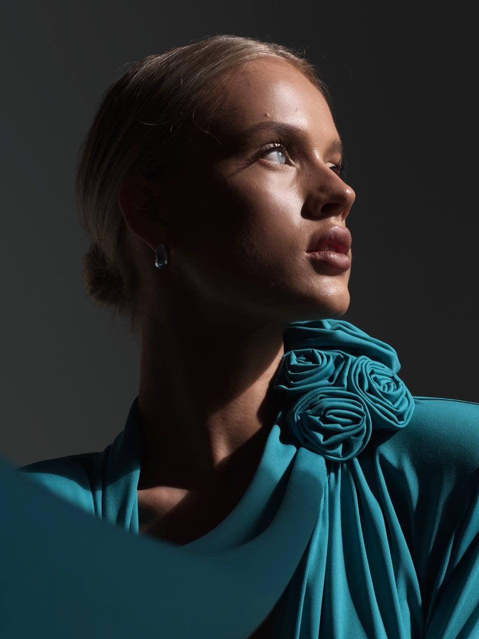 Zarif Turkuaz Maxi Elbise