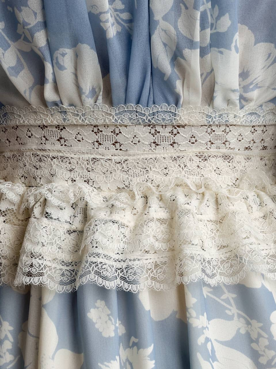 Dantel Şerit Detaylı Zarif Mavi Elbise