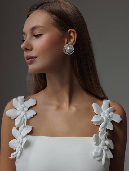 Beyaz Çiçek Aplike Midi Elbise