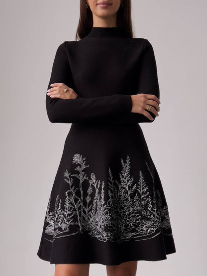 Siyah Nakışlı A Kesim Elbise