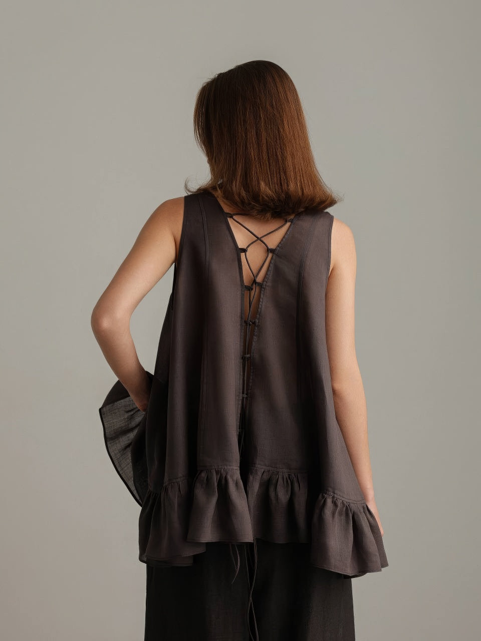 Ambra Fırfırlı Etek Uçlu Bluz