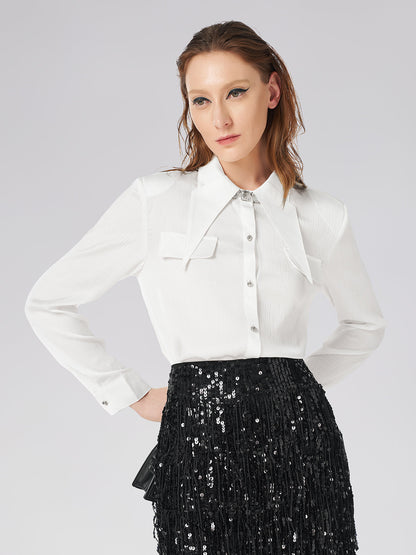 Sivri Yakalı İnce Pileli Gömlek