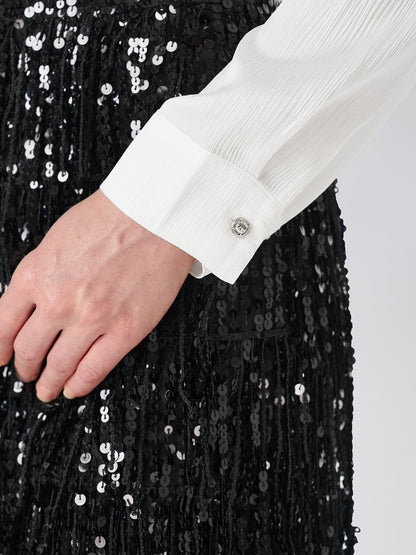 Sivri Yakalı İnce Pileli Gömlek