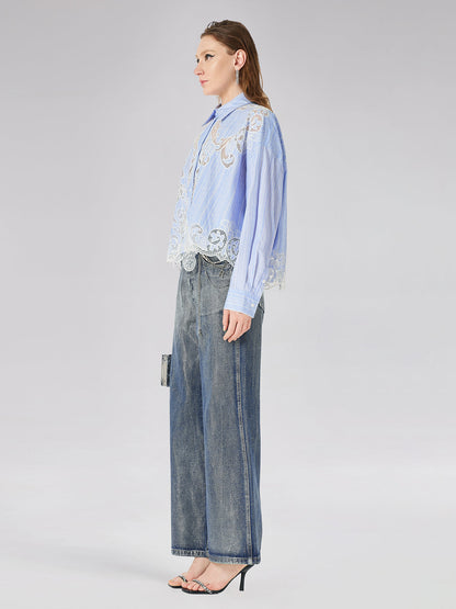 Dantel Yerleştirmeli Nakışlı Gömlek