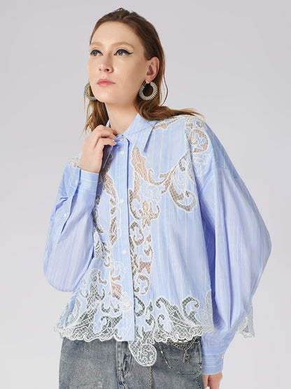 Dantel Yerleştirmeli Nakışlı Gömlek