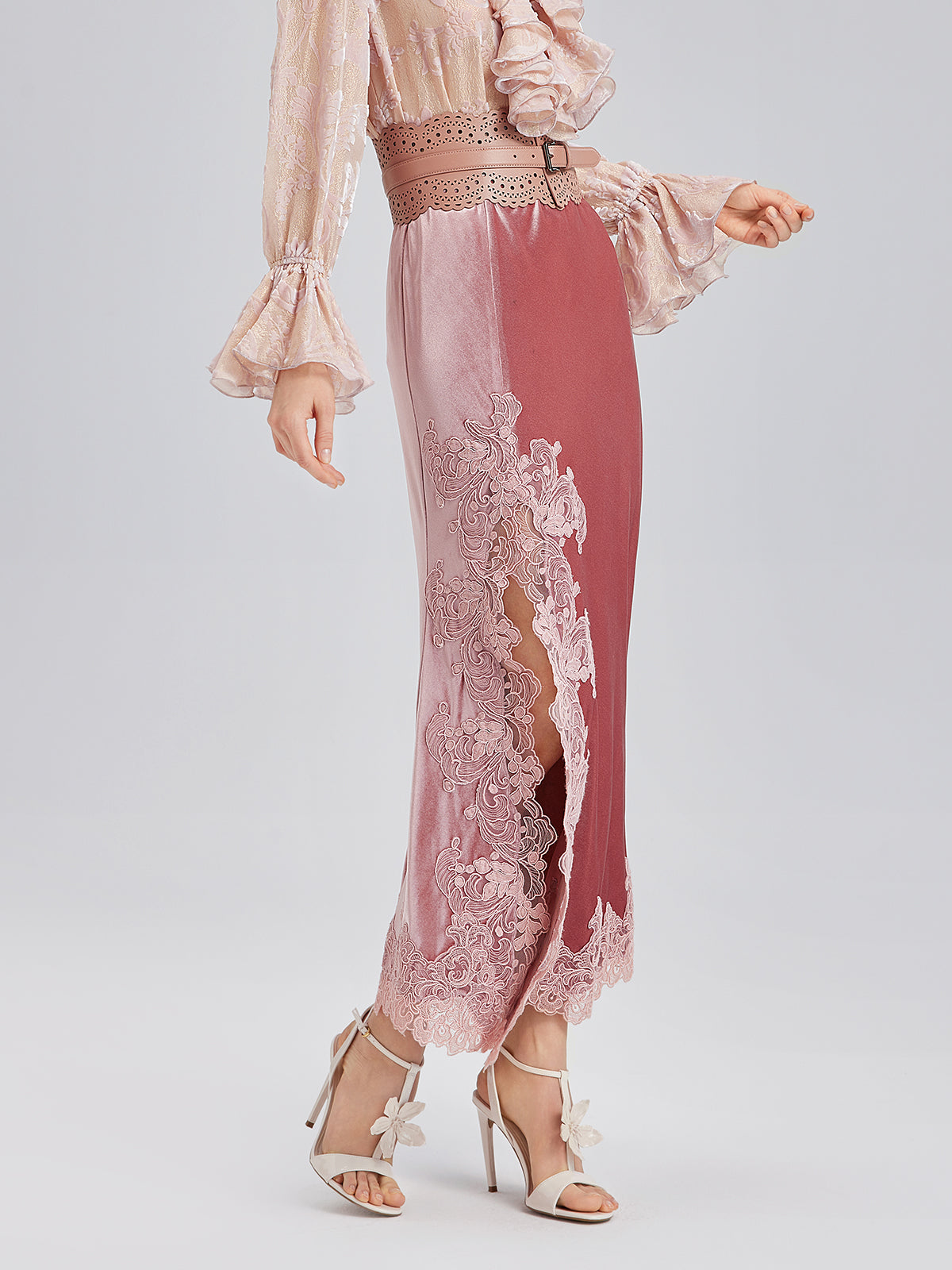 Fransız Dantel Kadife Yırtmaçlı Etek