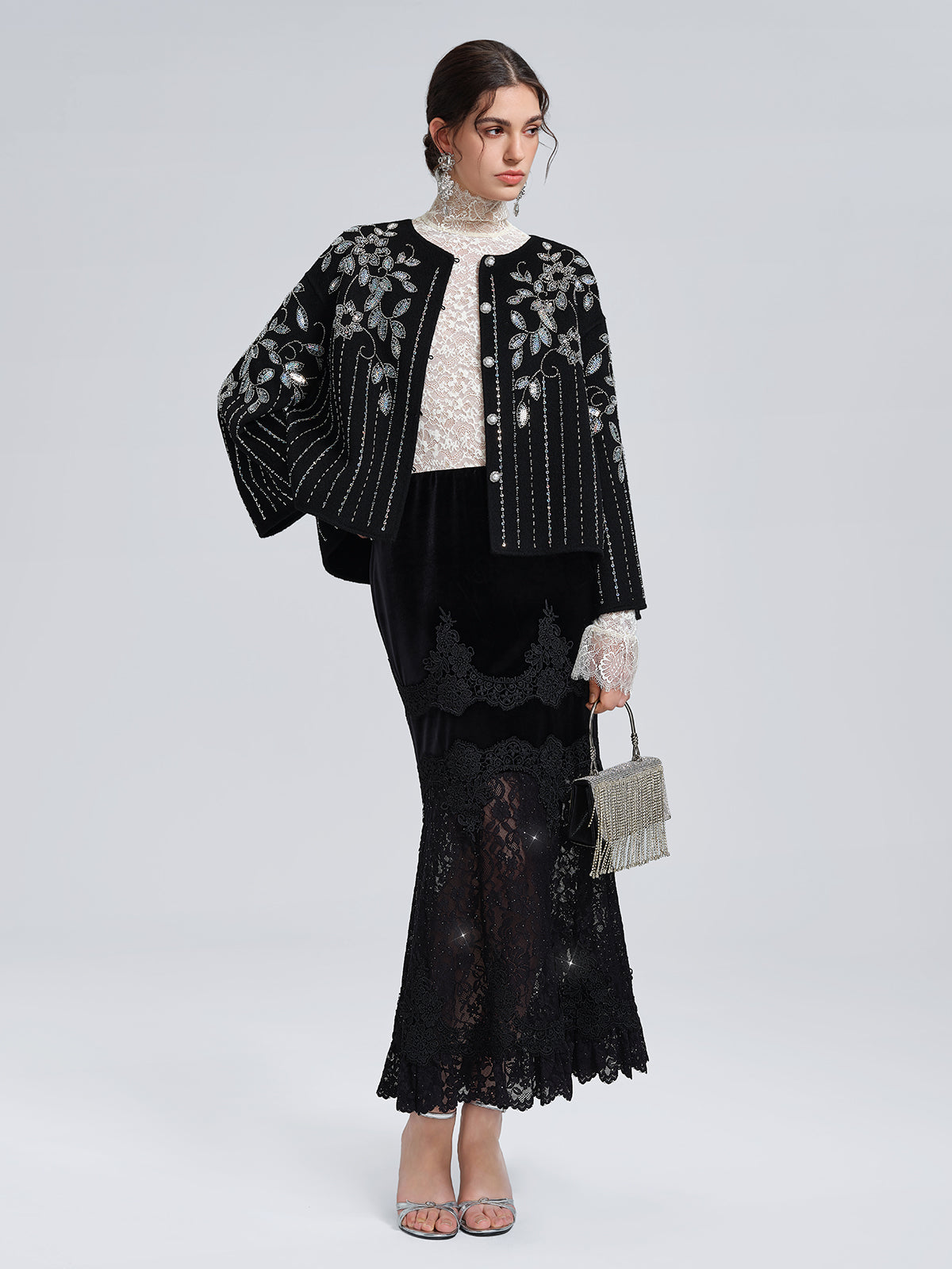 %100 Yün Pullu Nakışlı Ceket