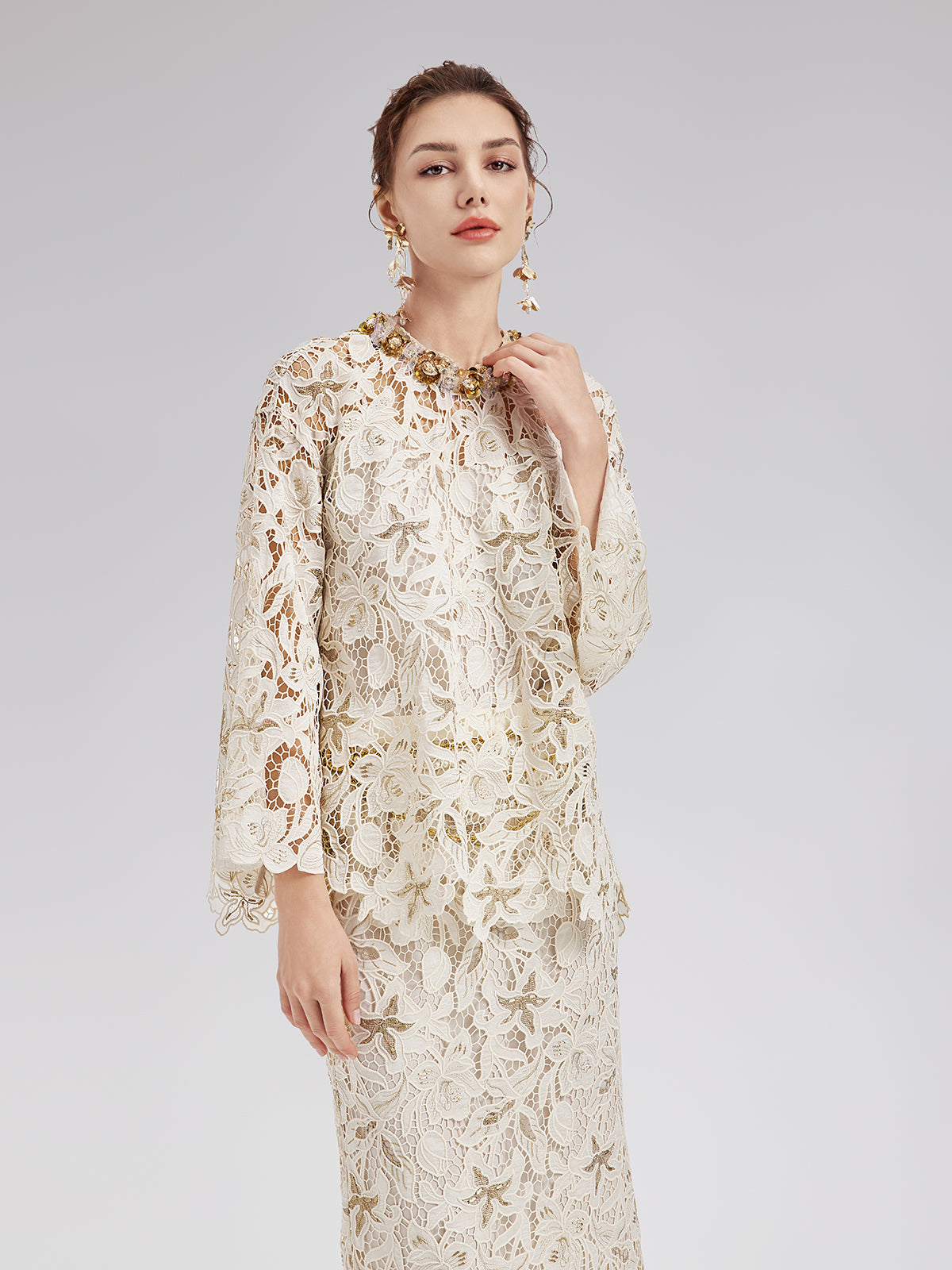 Dokulu Dantel Boncuklu Bluz