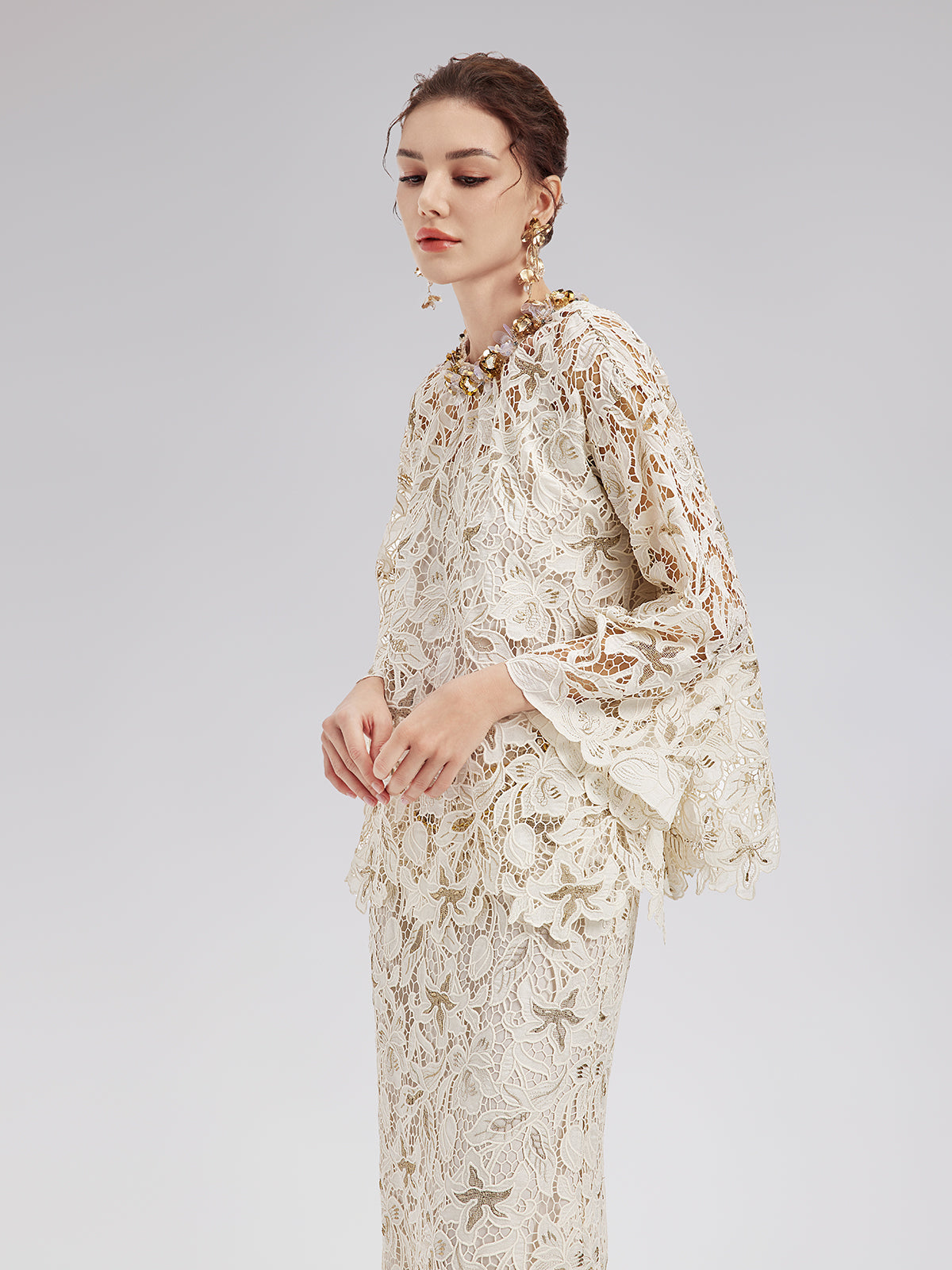 Dokulu Dantel Boncuklu Bluz