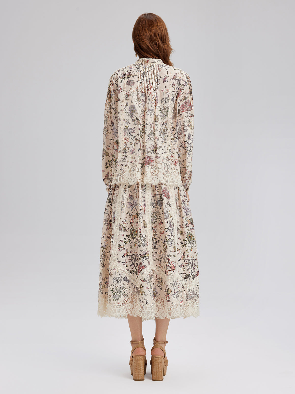 İpek-Keten Çiçekli Dantel Hakim Yaka Gömlek