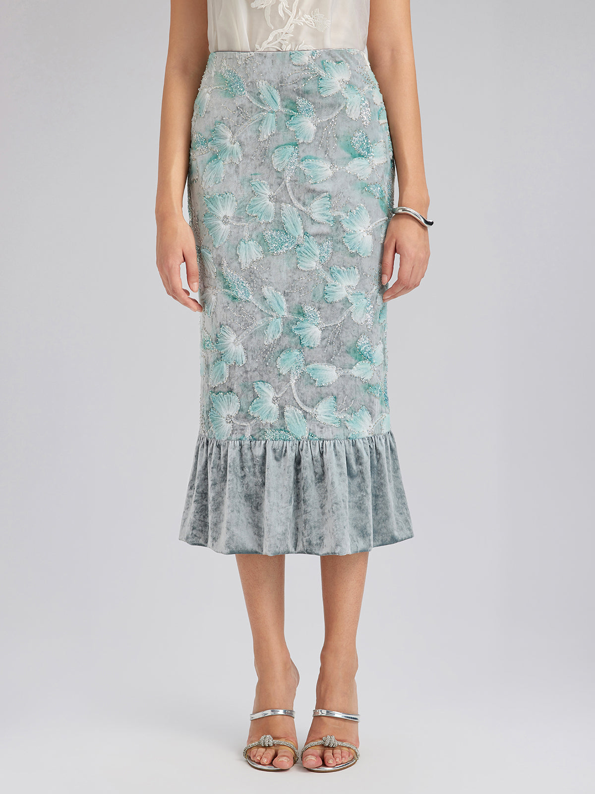 Boncuklu Çiçek Nakışlı Kadife Lale Etek