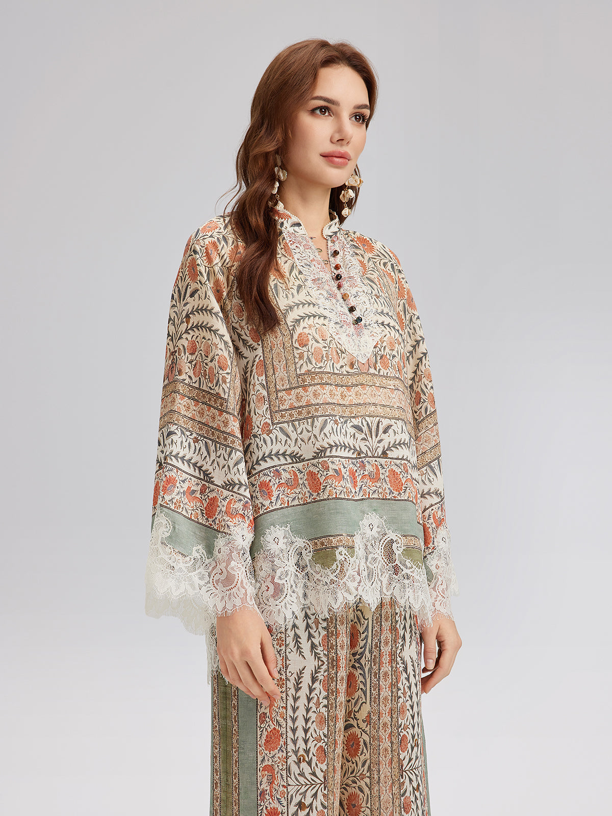 Bitki Desenli Dantel Parçalı Yazlık Bluz