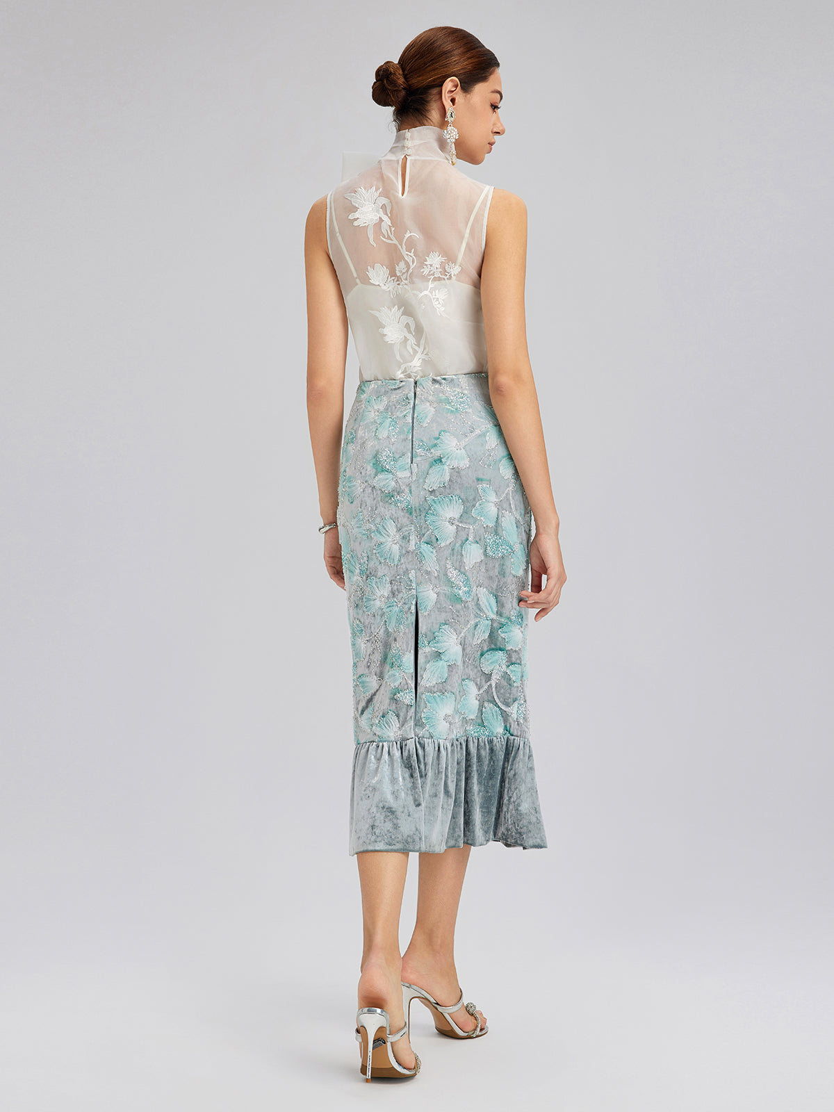 Boncuklu Çiçek Nakışlı Kadife Lale Etek