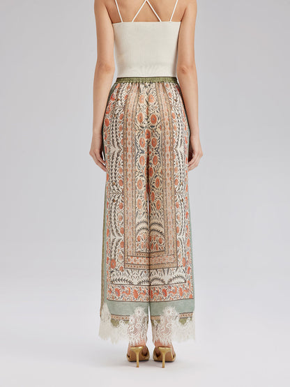 Bitki Desenli Dantel Kenarlı Yazlık Pantolon