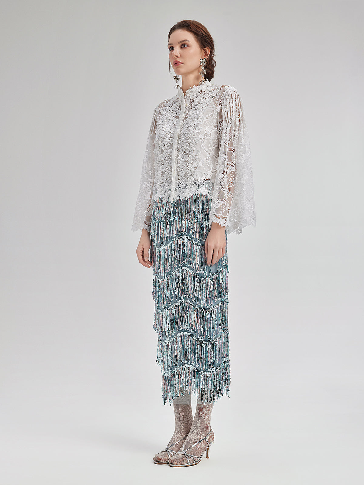 Klasik Dantel Nakışlı İspanyol Kol Bluz