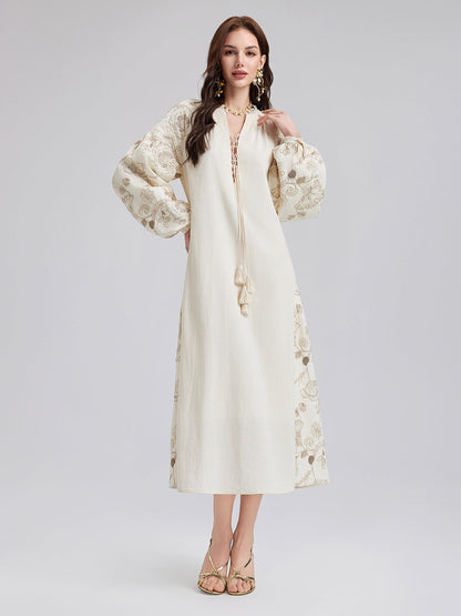 İşlemeli Tatil Elbisesi