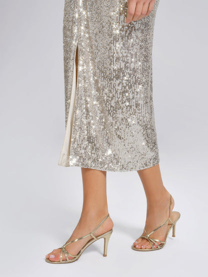 Şık V Yaka Pullu Elbise