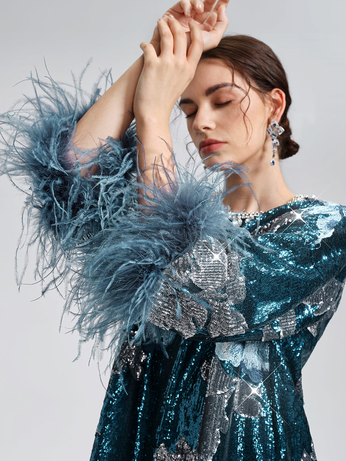 Pullu Nakışlı Tüylü Bluz