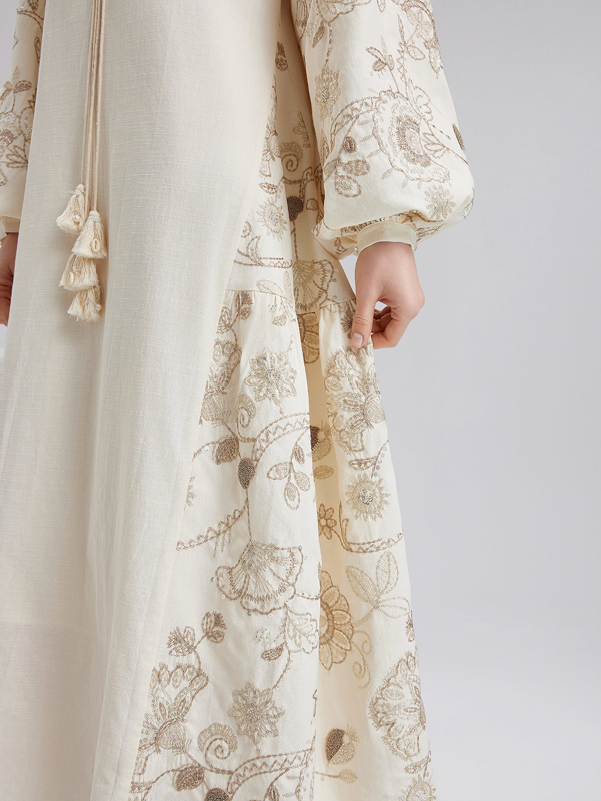 İşlemeli Tatil Elbisesi