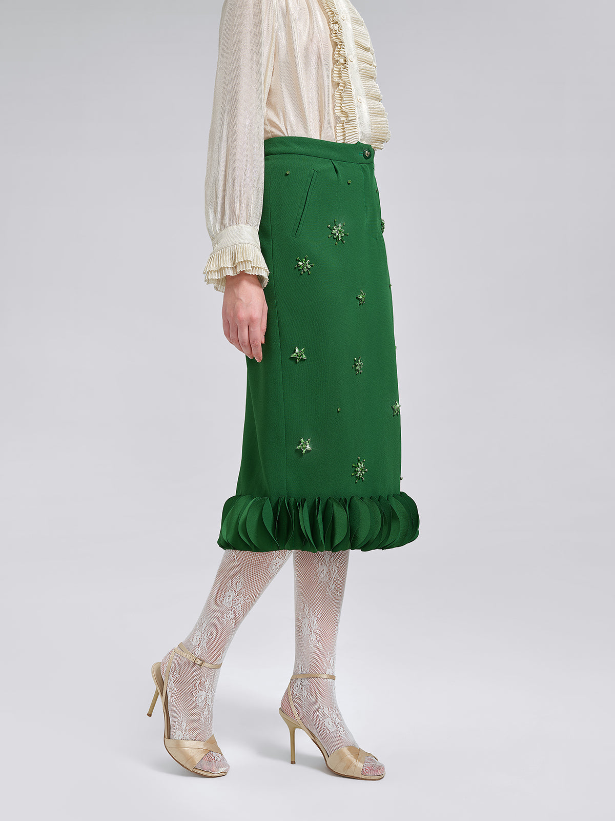 El İşlemeli Katlı Çiçekli Etek