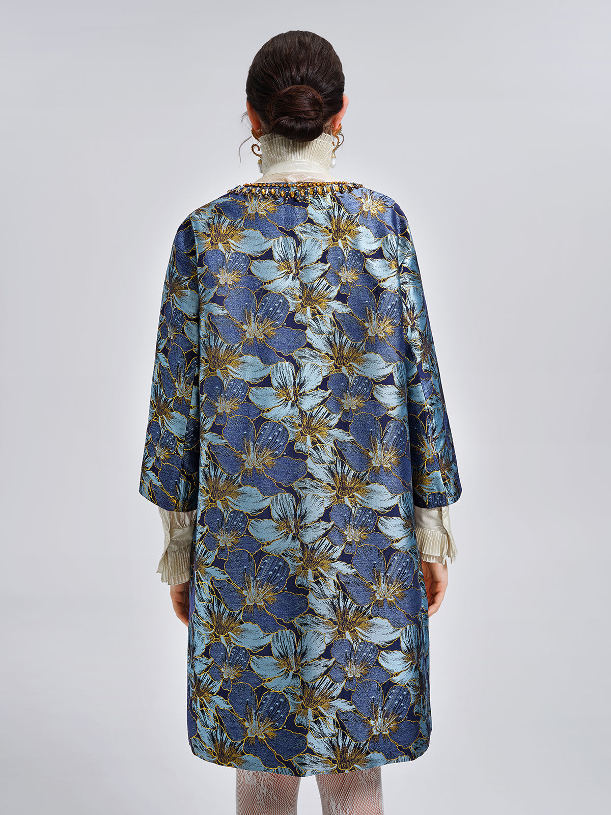 El İşlemesi Taşlı Çiçekli Jakar Ceket