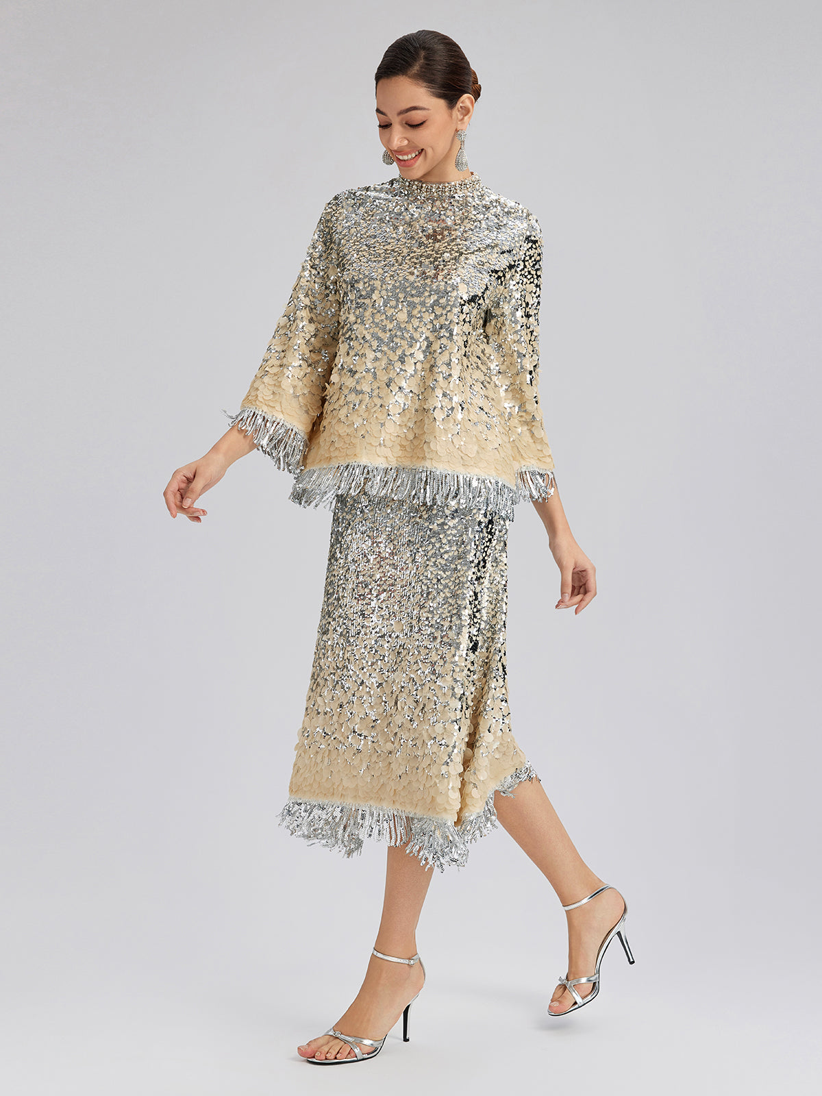 Boncuklu Gölgeli Püsküllü Hakim Yaka Bluz