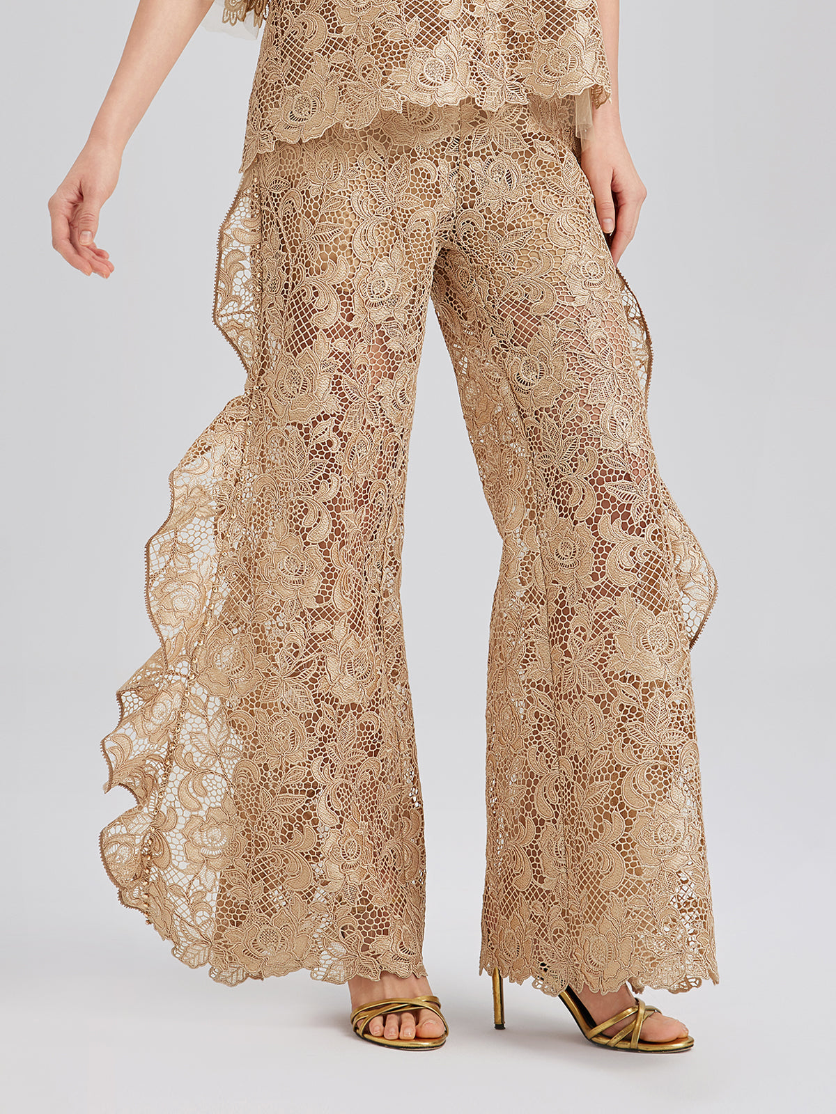El Yapımı Fitilli Dantelli Fırfırlı Pantolon