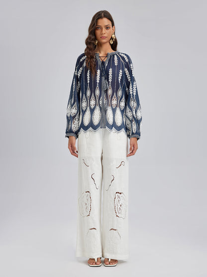 Yoğun Püskül Nakışlı Pencereli Bluz