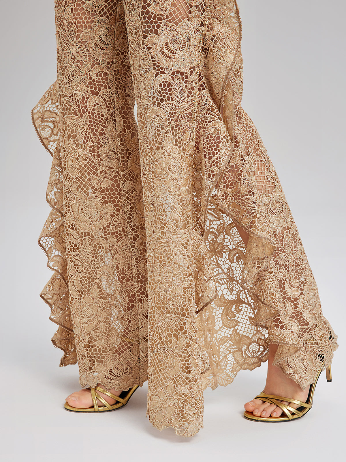 El Yapımı Fitilli Dantelli Fırfırlı Pantolon