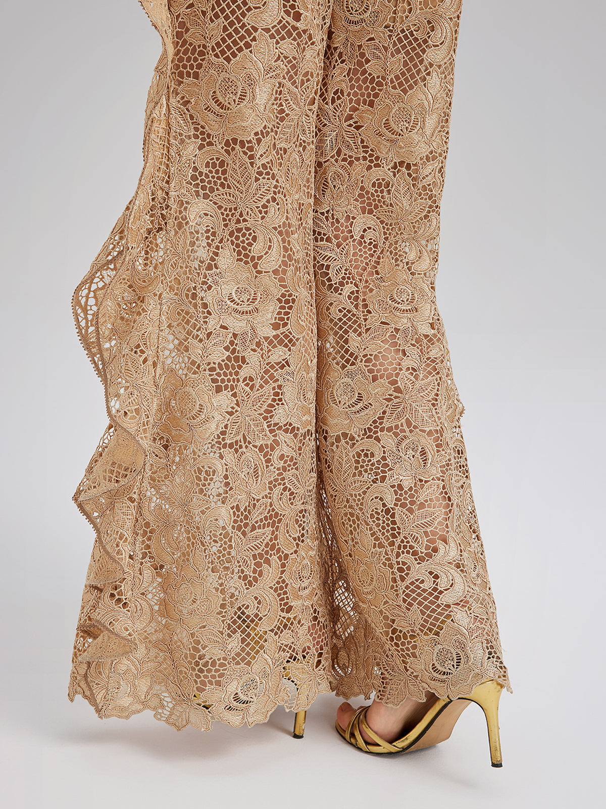 El Yapımı Fitilli Dantelli Fırfırlı Pantolon