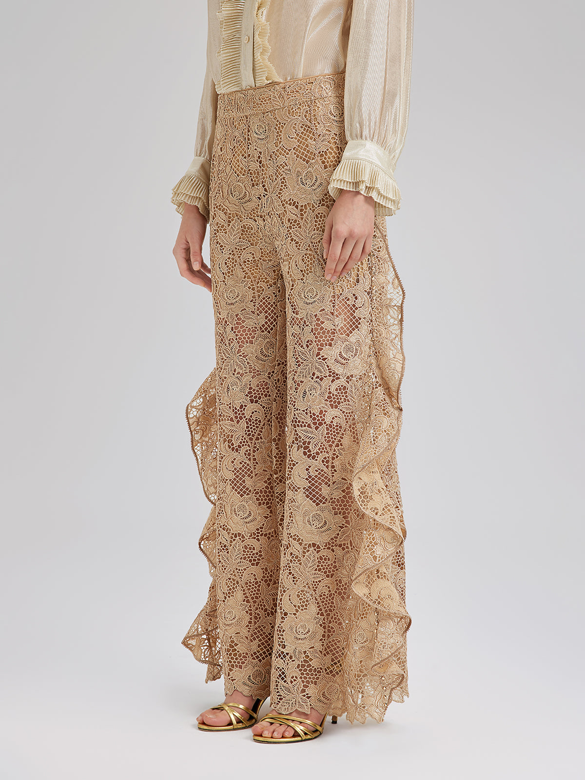 El Yapımı Fitilli Dantelli Fırfırlı Pantolon