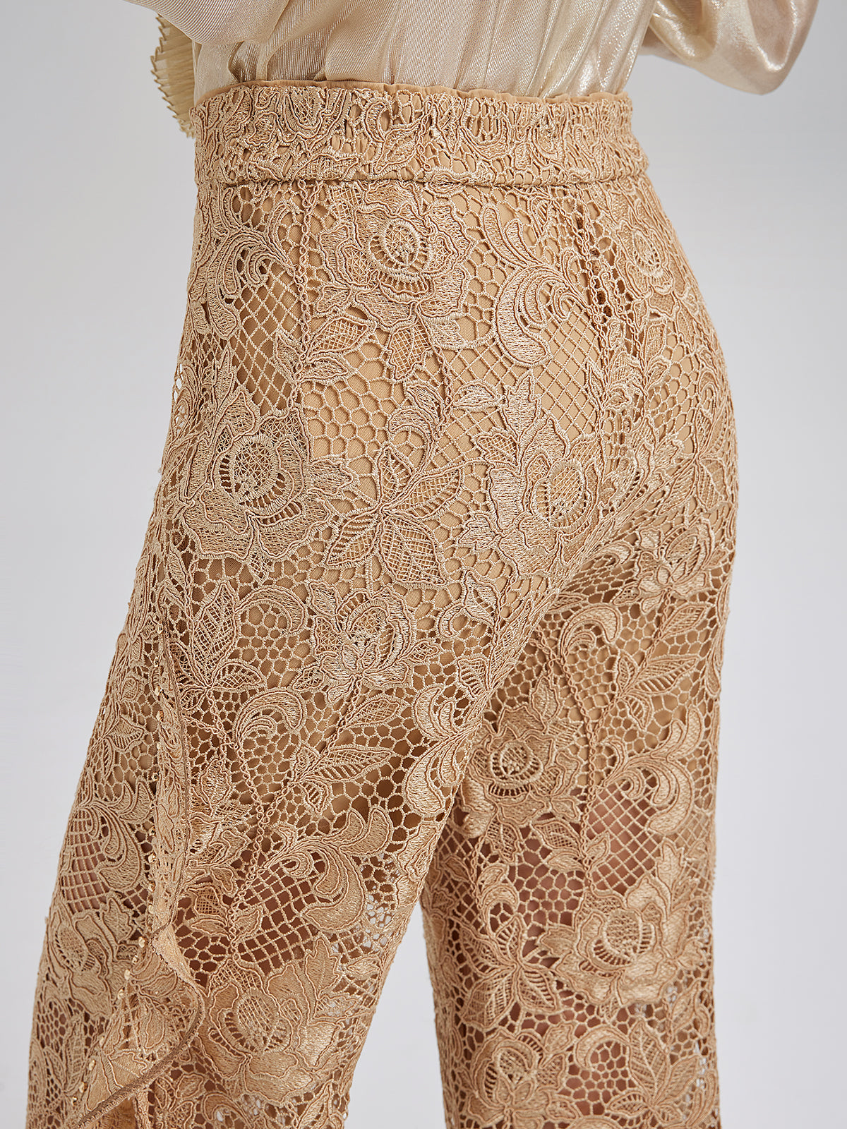 El Yapımı Fitilli Dantelli Fırfırlı Pantolon