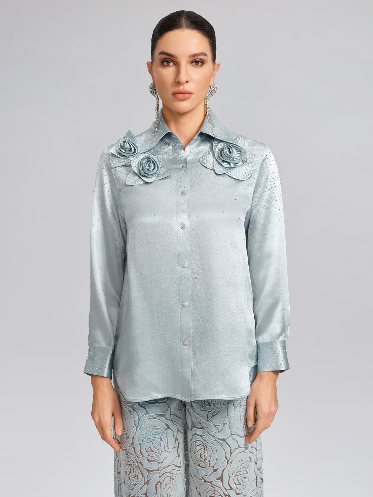Saten Taşlı 3 Boyutlu Çiçekli Gömlek