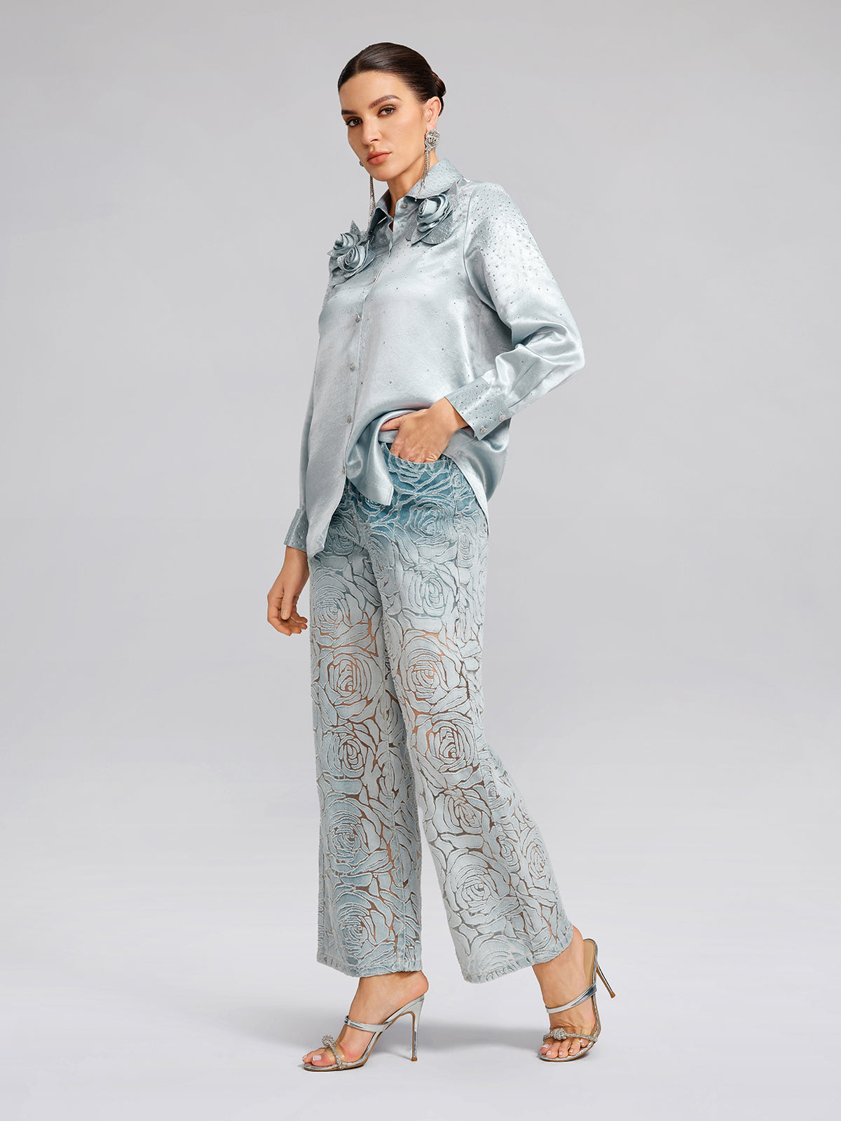 Saten Taşlı 3 Boyutlu Çiçekli Gömlek