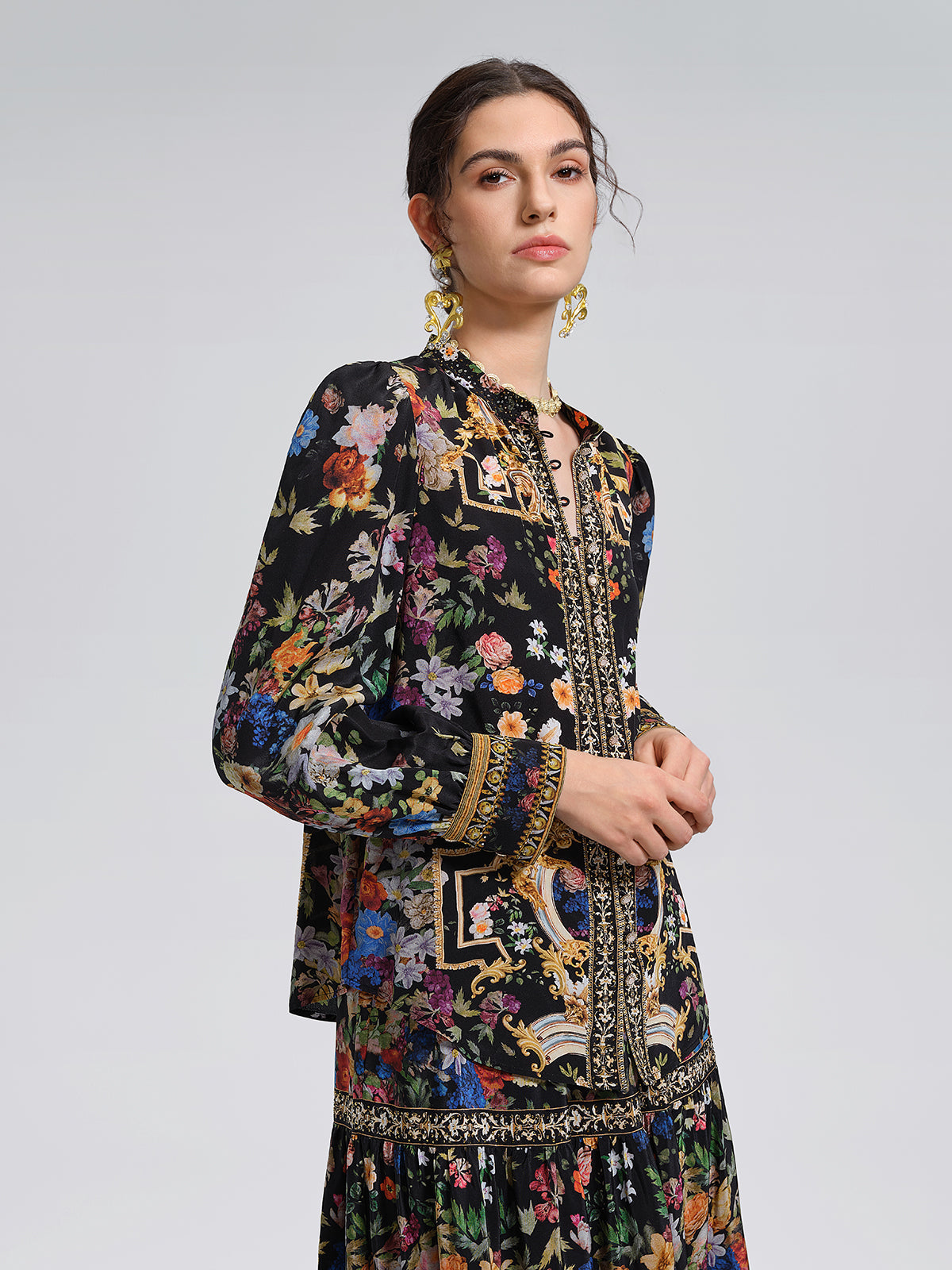 %100 İpek Çiçekli Taşlı Bluz