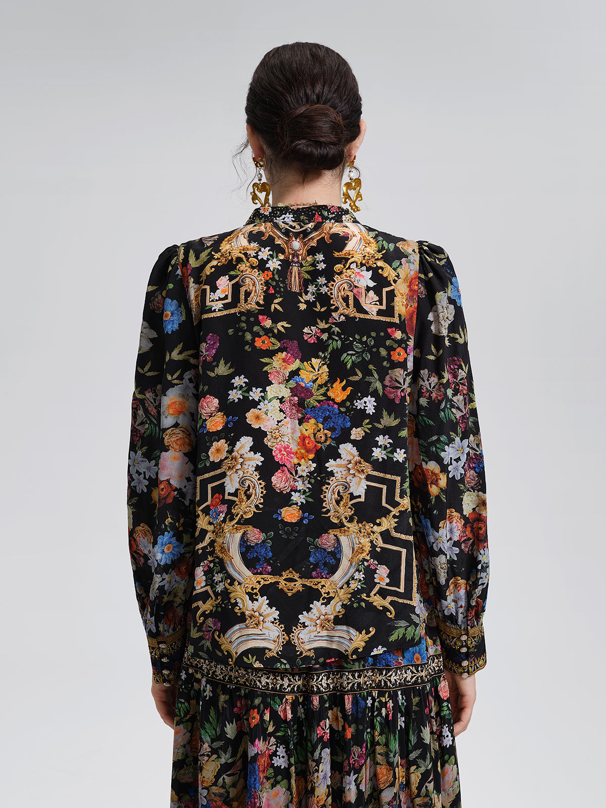 %100 İpek Çiçekli Taşlı Bluz