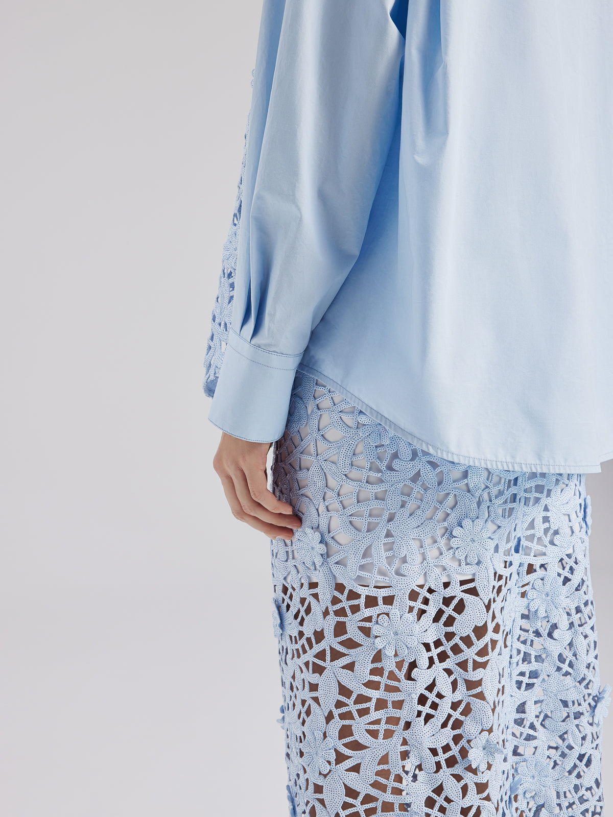 Şık Günlük Pullu Detaylı Bluz (İç Askılısı Dahil)