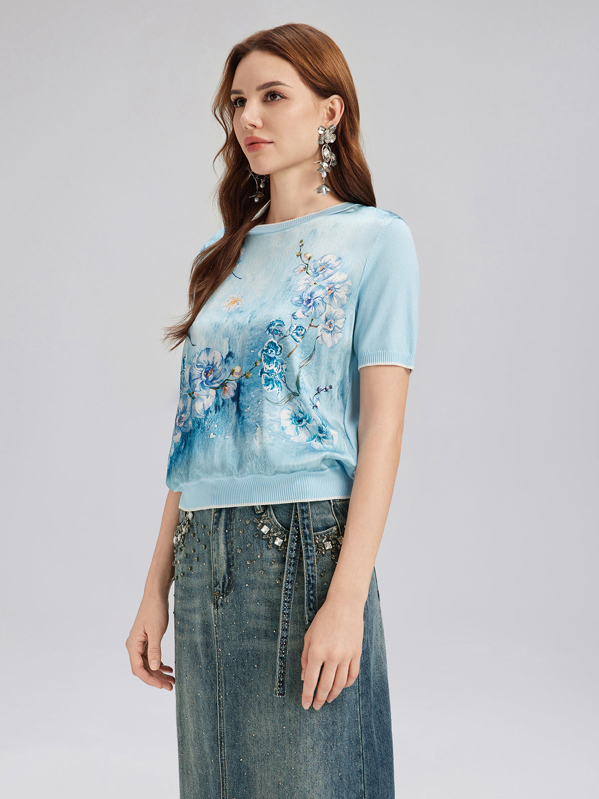 İpek Çiçekli Triko Bisiklet Yaka Tişört